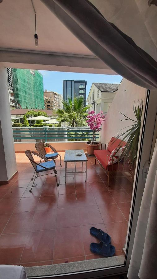 Meni'S Family Apartament Sarandë Eksteriør bilde