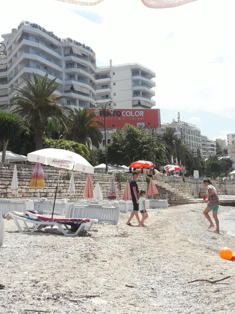 Meni'S Family Apartament Sarandë Eksteriør bilde